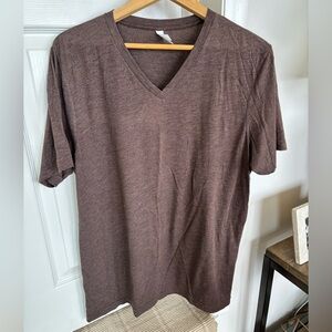 Men’s large Bella Canvas short sleeve V neck T shirt brown